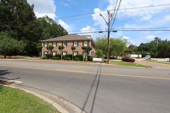 Office Space For Sale/Lease: 101 Madison Plz, Hattiesburg, MS 39402